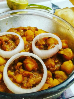 छोले (Chole recipe in Hindi) रेसिपी मुख्य फोटो