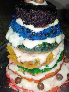 மைதா வானவில் கேக் (Maida vanavil cake recipe in tamil) செய்முறை முக்கிய புகைப்படம்