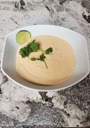 A picture of Vavo's Chipotle Everything Sauce.