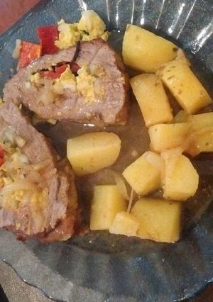 Una foto de Colita al horno con papas