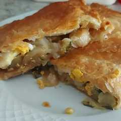 Empanada de Hojaldre con Calabacín, Queso y Huevo con sabor mexicano 🇲🇽-レシピのメイン写真