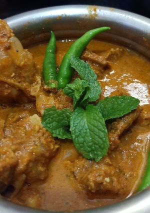 A picture of Spicy mutton curry.