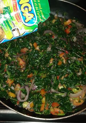 A picture of Spinach sauce.
