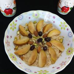 A picture of Chikko (sapodilla)and oats porridge.