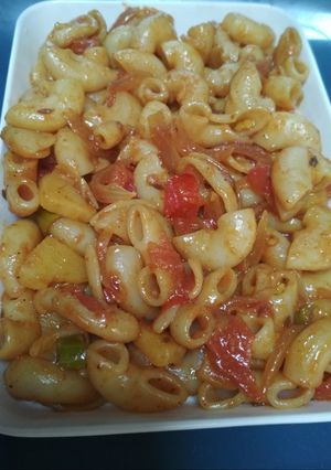 A picture of Macaroni.