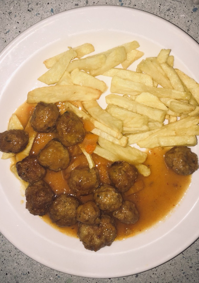 Una foto de 🧡Albóndigas con patatas🧡