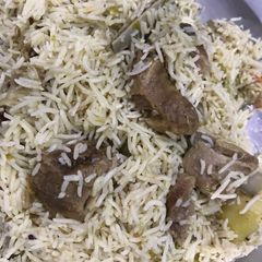 A picture of Yakhni beef pulio.