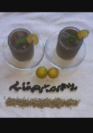 A picture of Aniseed and Black Current Refresher.