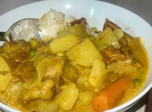 Hình của món Làm cà ri gà cho một ngày se lạnh (dùng mỡ gà thay cho dầu ăn).