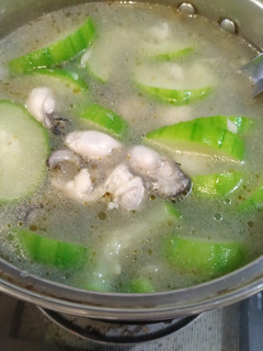 鮮蚵絲瓜湯 的食譜成品照片