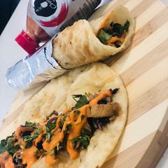 A picture of Stir fry chicken puri roll 🌯🌯🌯.