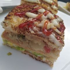 A picture of Veg Cheesy sandvich.
