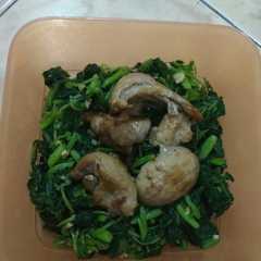 รูปของ Sigeumchi nameul aka bayam dingin (Korean side dish)