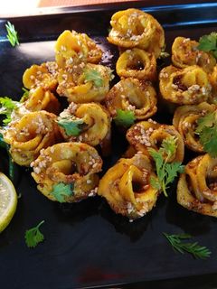 अचारी गट्टे (Achari Gatte recipe in Hindi) रेसिपी मुख्य फोटो