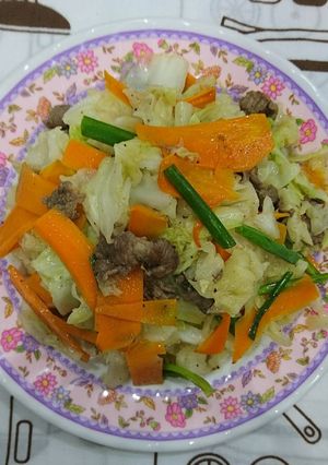Hình của món Bắp cải xào thịt bò.