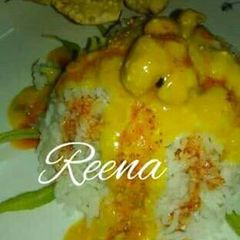 A picture of Kadi with plain rice.