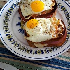 A picture of Ham and cheese gruyere croque madame.