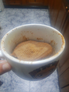 Una foto de Torta en taza de chocolate. 🍫 "Mug Cake"; en MICROONDAS