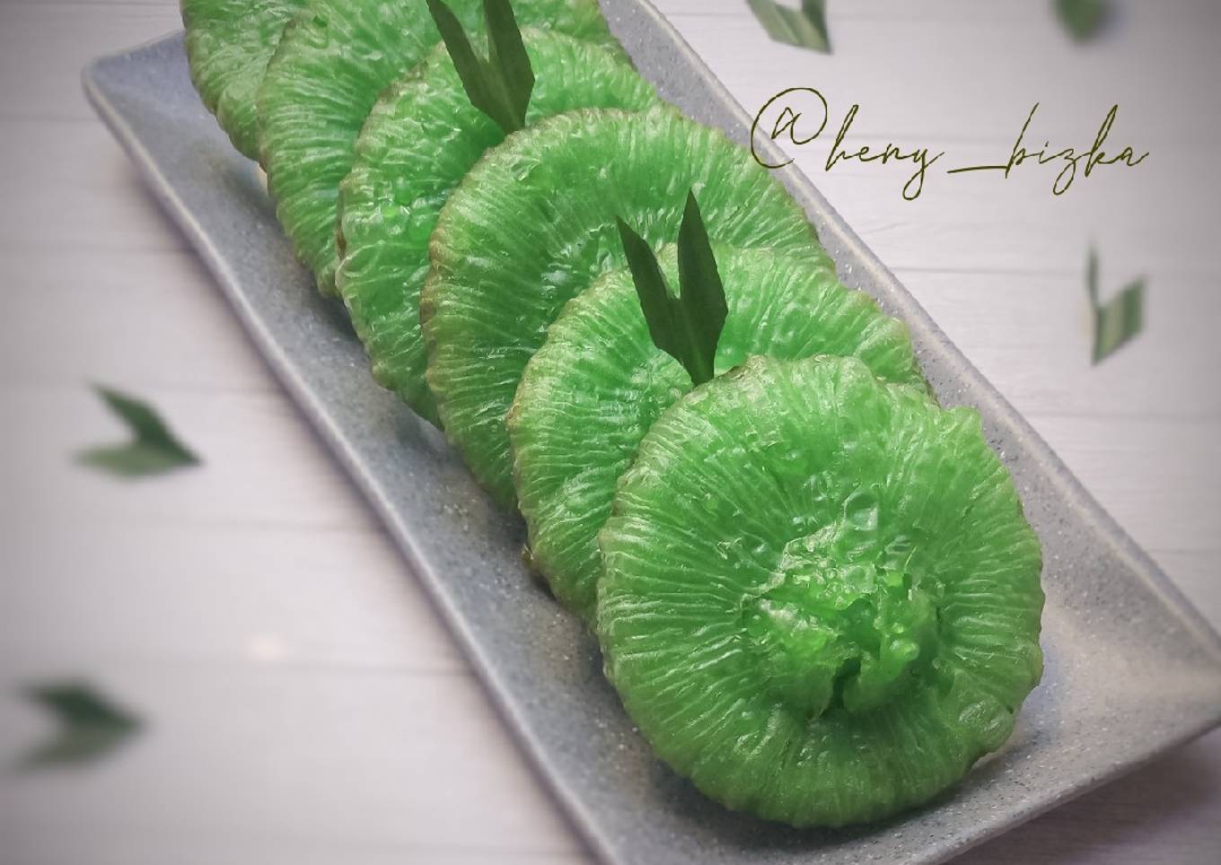 Kue Cucur Pandan