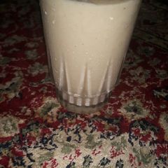 A picture of Banana vanilla shake#author marathon.