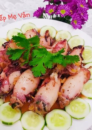 Hình của món Mực nhồi thịt chiên nước mắm.