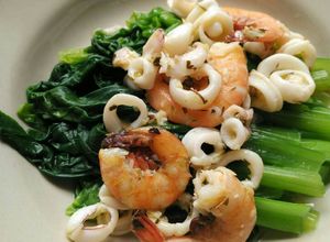 Foto resep Pokcoy Siram Seafood Goreng Mentega with Oregano & Thyme
