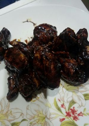 A picture of Teriyaki chicken.