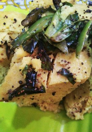 A picture of Dhokla.
