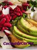 Ensalada con alubias rojas y aguacate