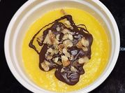 Una foto de flan de nuez