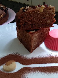அயன் ரிச் டேட்ஸ் நட்ஸ் கேக் (Iron rich dates nuts cake recipe in tamil) செய்முறை முக்கிய புகைப்படம்