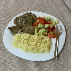 طبق صحي متكمل مكون من سردين 🐟 أرز 🍚 و خضار 🥒 🍅-レシピのメイン写真