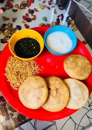 दाल कचौरी (Dal kachori recipe in hindi) रेसिपी मुख्य फोटो