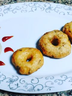 মেন্দু বড়া(Mendu vada recipe in Bengali) রেসিপির প্রধান ছবি