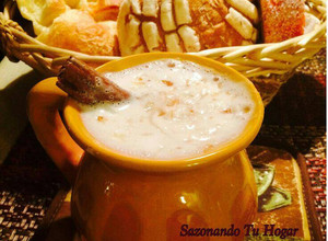 Una foto de Atole de coco😋😋