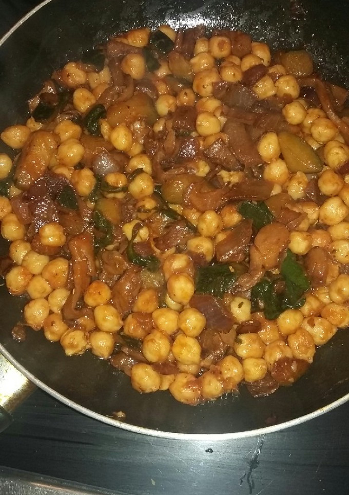 Una foto de Garbanzos con verdura