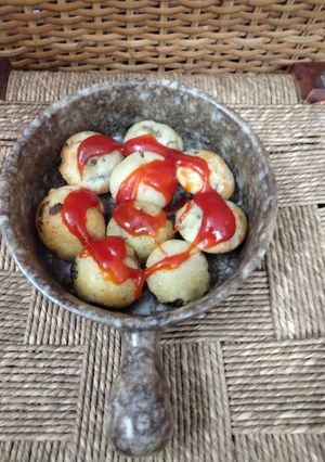 A picture of Suji Appam.