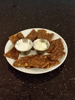A picture of Cauliflower "flatbread".
