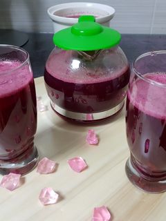 काली गाजर की कांजी (Kali gajar ki kanji recipe in Hindi) रेसिपी मुख्य फोटो