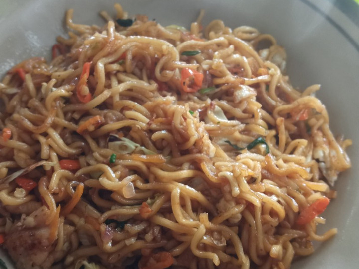 Langkah Mudah untuk Membuat Mie goreng pedas sederhana. (Mie setan) Anti Gagal