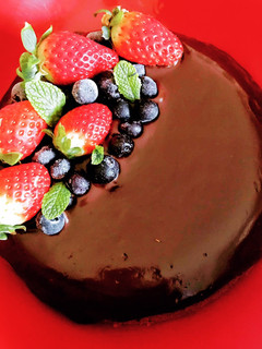 Una foto de Tarta de chocolate con 2 ingredientesketo