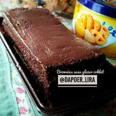 รูปของ Brownies Susu Glazur coklat