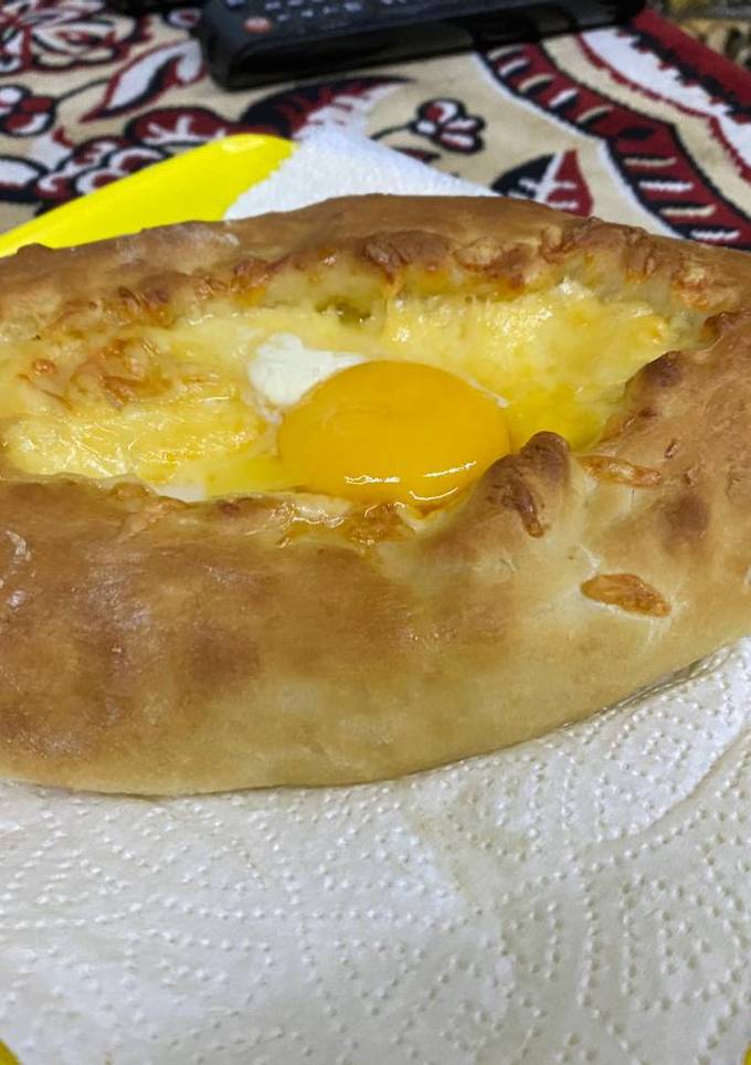 Хачапурі по-аджарськи