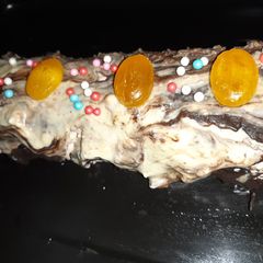 A picture of Chocolate mango dessert ice-cream.