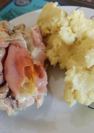 Una foto de Muslo relleno de jamón y queso. #delantaldorado