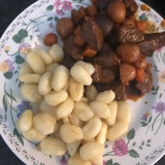 A picture of Hungarian beef stew and goulash.
