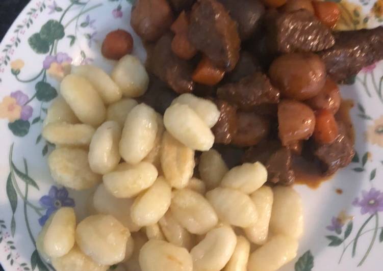 Hungarian beef stew and goulash