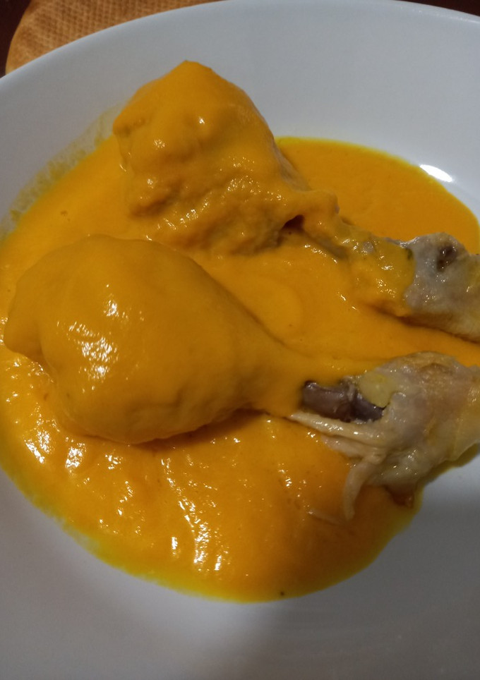 Una foto de Pollo a la naranja 🍗🍊