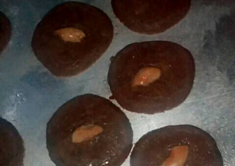 Chocolate Mede Cookies (no mixer)