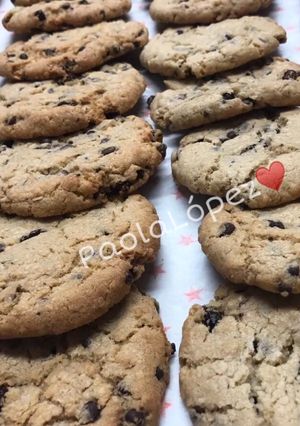 Una foto de Galletas crujientes de chispas de chocolate